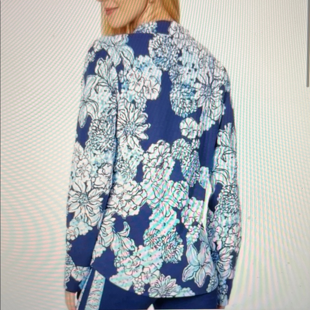 NWT Lilly Pulitzer Skipper Popover UPF 50+ Low Tide Navy Bouquet All Day - Picture 9 of 12